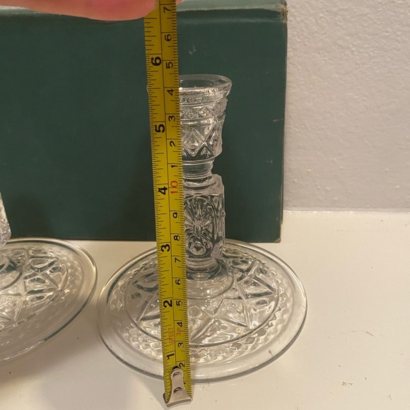 Vintage Pair of Imperial Cape Cod Pressed Glass Candlesticks - Picture 9 of 11
